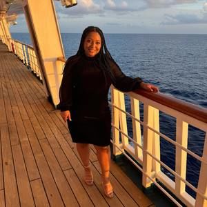 Meet your Posher, Stacy